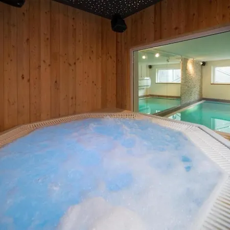 Vila 6br Modern Chalet With Private Spa- What'app - 0034-635-520-036 - For Reservations!! Sankt Anton am Arlberg