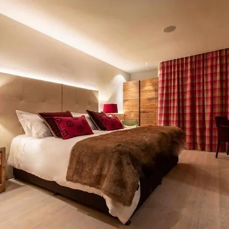 6br Modern Chalet With Private Spa- What'app - 0034-635-520-036 - For Reservations!! Βίλα *