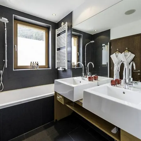 Βίλα 6br Modern Chalet With Private Spa- What'app - 0034-635-520-036 - For Reservations!! Σανκτ Αντόν αμ Άλμπεργκ